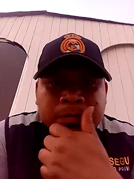 Snapshot of zeta29 chatting on 01/17/25, 11:51 zeta29 online show from 01/17/25, 11:51