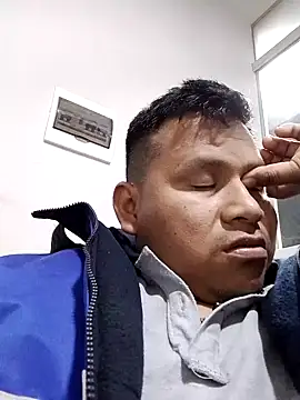 Snapshot of zeta29 chatting on 11/06/25, 04:02 zeta29 online show from 11/06/25, 04:02