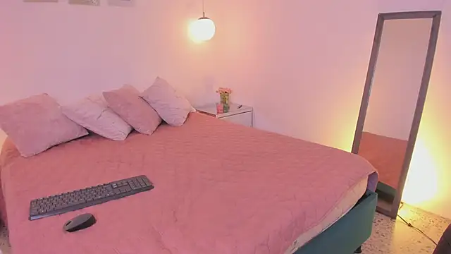 ibella7 online show from 03/28/26, 07:46