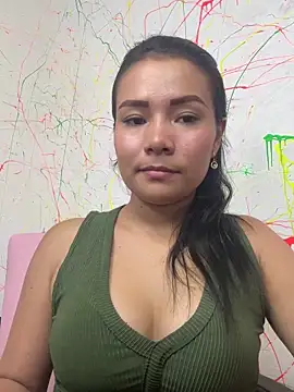 Snapshot of Rousse_blue chatting on 01/21/25, 03:26 Rousse blue online show from 01/21/25, 03:26