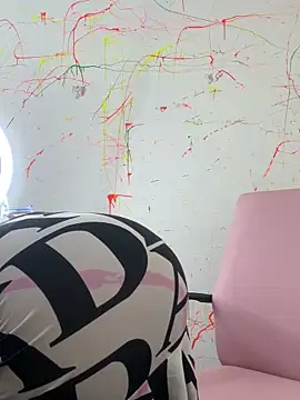 Snapshot of Rousse_blue chatting on 01/24/25, 10:19 Rousse blue online show from 01/24/25, 10:19