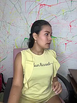 Snapshot of Rousse_blue chatting on 01/25/25, 08:10 Rousse blue online show from 01/25/25, 08:10