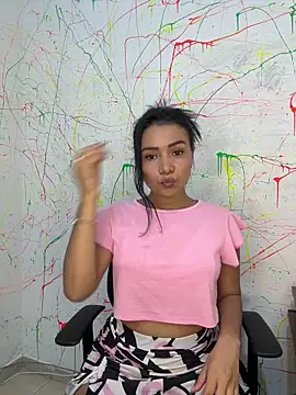 Snapshot of Rousse_blue chatting on 02/19/25, 03:28 Rousse blue online show from 02/19/25, 03:28