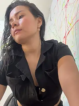 Snapshot of Rousse_blue chatting on 03/18/25, 06:14 Rousse blue online show from 03/18/25, 06:14