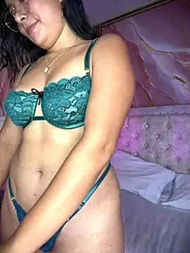 Snapshot of Rousse_blue chatting on 09/23/25, 03:53 Rousse blue online show from 09/23/25, 03:53