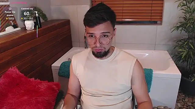 Edward max online show from 03/21/26, 03:44