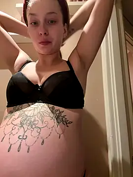 Snapshot of Hr_Frk_Olsen chatting on 10/15/25, 07:19 Hr Frk Olsen online show from 10/15/25, 07:19