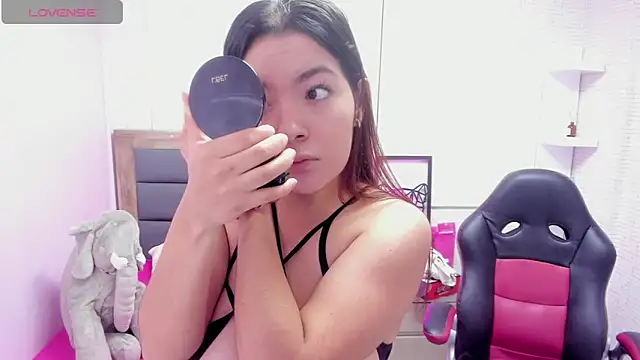 Snapshot of shelbystetson chatting on 01/14/25, 11:10 shelbystetson online show from 01/14/25, 11:10