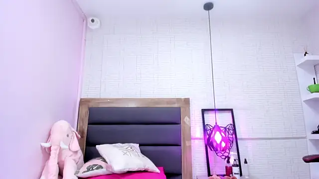 Snapshot of shelbystetson chatting on 03/22/25, 03:09 shelbystetson online show from 03/22/25, 03:09