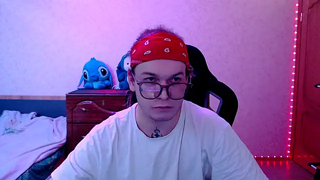 Steve Mi online show from 09/15/25, 01:33