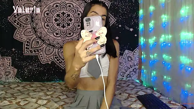 liissa 0 online show from 12/18/25, 06:36