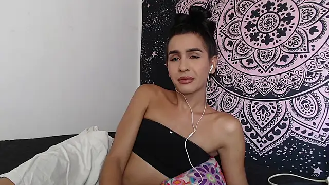 liissa 0 online show from 04/14/26, 05:19