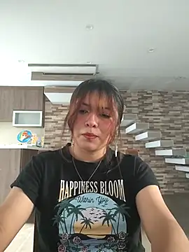 Snapshot of Elsa_sweet chatting on 06/17/26, 09:05 Elsa sweet online show from 06/17/26, 09:05