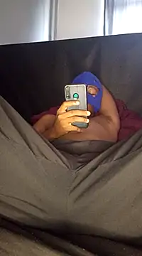 Snapshot of Mischevous_T69 chatting on 03/18/25, 06:57 Mischevous T69 online show from 03/18/25, 06:57