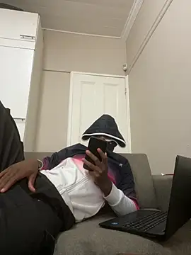 Snapshot of Mischevous_T69 chatting on 10/07/25, 02:25 Mischevous T69 online show from 10/07/25, 02:25