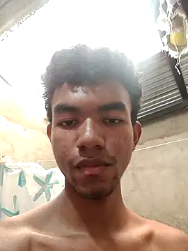 Snapshot of Reynold2608 chatting on 01/23/25, 05:52 Reynold2608 online show from 01/23/25, 05:52