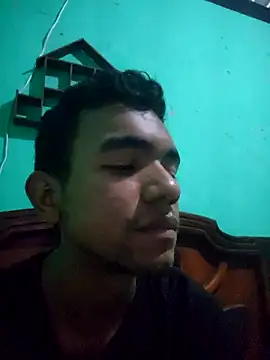 Reynold2608 online show from 04/11/26, 02:38