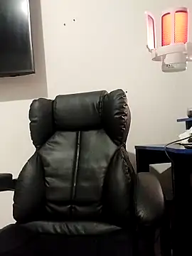 Snapshot of mao-duraznitt chatting on 10/29/25, 04:04 mao-duraznitt online show from 10/29/25, 04:04