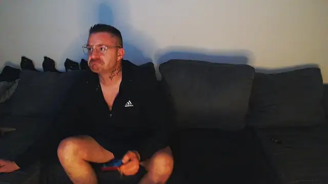 DevilsAngel13 online show from 02/04/25, 06:46