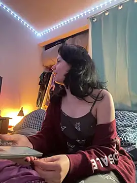 Nina-Chick777 online show from 06/06/26, 07:29