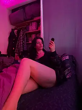 Snapshot of Nina-Chick777 chatting on 06/27/26, 12:22 Nina-Chick777 online show from 06/27/26, 12:22