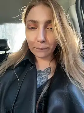 Sunny   Bunny online show from 03/15/26, 01:06