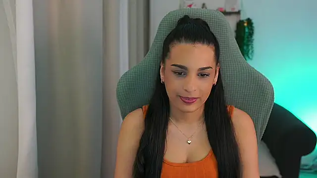 mila  denver online show from 03/04/25, 09:18