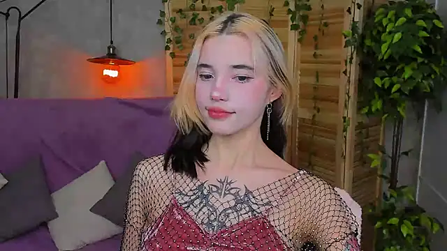 Snapshot of as1an_girlfriend chatting on 01/18/25, 06:56 as1an girlfriend online show from 01/18/25, 06:56