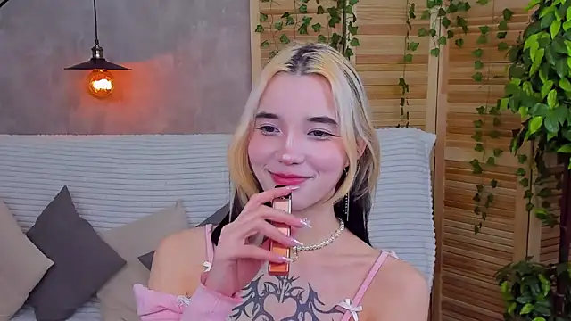 Snapshot of as1an_girlfriend chatting on 01/22/25, 06:31 as1an girlfriend online show from 01/22/25, 06:31