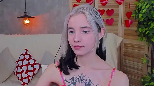 Snapshot of as1an_girlfriend chatting on 02/16/25, 07:15 as1an girlfriend online show from 02/16/25, 07:15