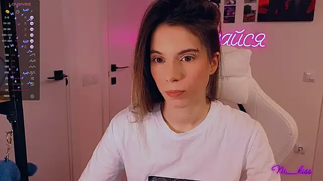  ni kiss online show from 11/22/25, 03:44