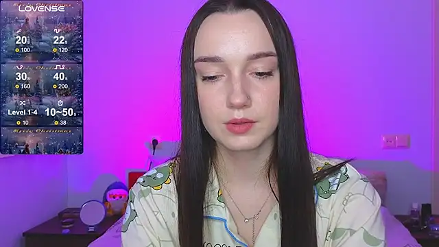 Snapshot of Wild_Sophie_ chatting on 01/10/25, 04:41 Wild Sophie online show from 01/10/25, 04:41