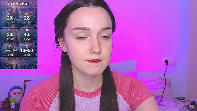 Snapshot of Wild_Sophie_ chatting on 01/14/25, 07:53 Wild Sophie online show from 01/14/25, 07:53