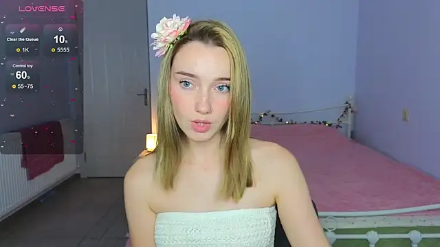 Wild Sophie  online show from 11/22/25, 04:50