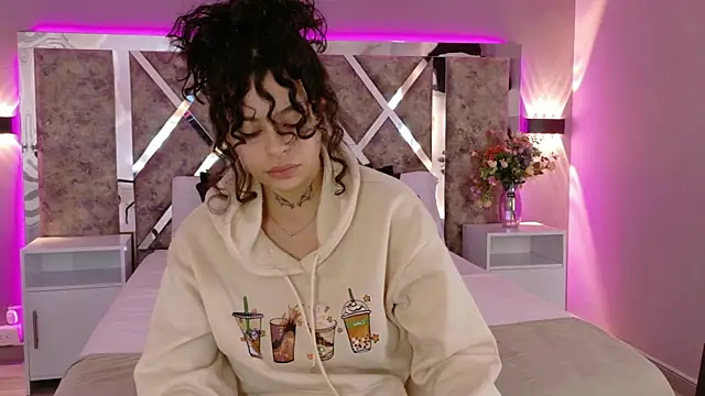 KatherineGomez online show from 05/19/26, 02:40