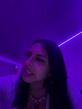 Snapshot of Hilary_pinkk chatting on 01/23/25, 02:44 Hilary pinkk online show from 01/23/25, 02:44