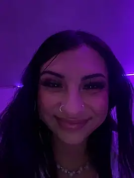 Snapshot of Hilary_pinkk chatting on 01/25/25, 11:00 Hilary pinkk online show from 01/25/25, 11:00