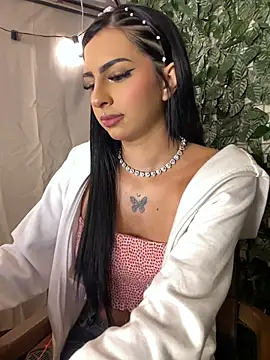 Hilary pinkk online show from 04/22/26, 01:08