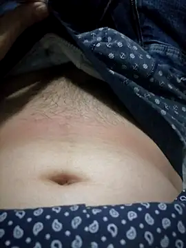 Snapshot of Lighto1 chatting on 11/13/25, 04:33 Lighto1 online show from 11/13/25, 04:33