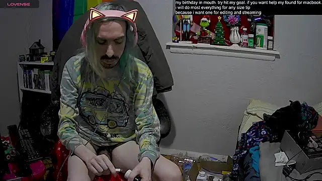 Snapshot of tallnerdyguy chatting on 01/26/25, 05:23 tallnerdyguy online show from 01/26/25, 05:23