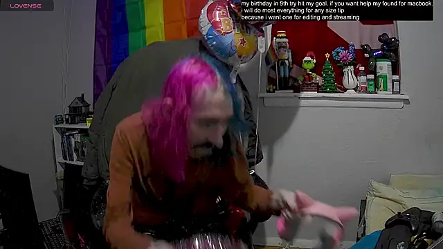 Snapshot of tallnerdyguy chatting on 02/10/25, 03:13 tallnerdyguy online show from 02/10/25, 03:13