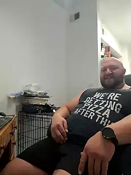 Snapshot of Strong_Bear89 chatting on 12/17/24, 06:09 Strong Bear89 online show from 12/17/24, 06:09