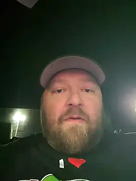 Snapshot of Strong_Bear89 chatting on 01/22/25, 09:02 Strong Bear89 online show from 01/22/25, 09:02