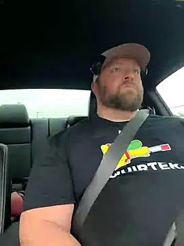 Snapshot of Strong_Bear89 chatting on 01/28/25, 06:07 Strong Bear89 online show from 01/28/25, 06:07