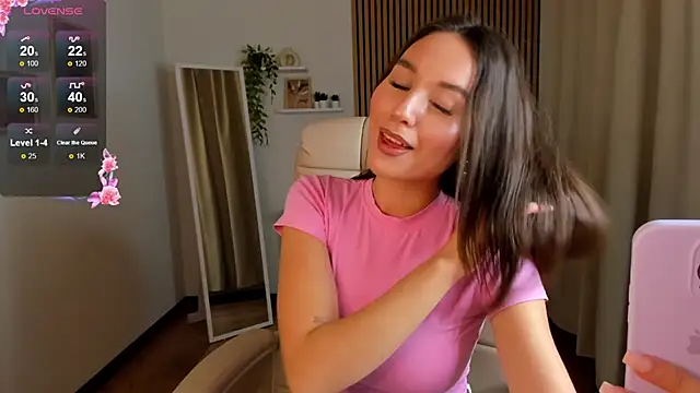 margeriTirell online show from 09/16/25, 02:56