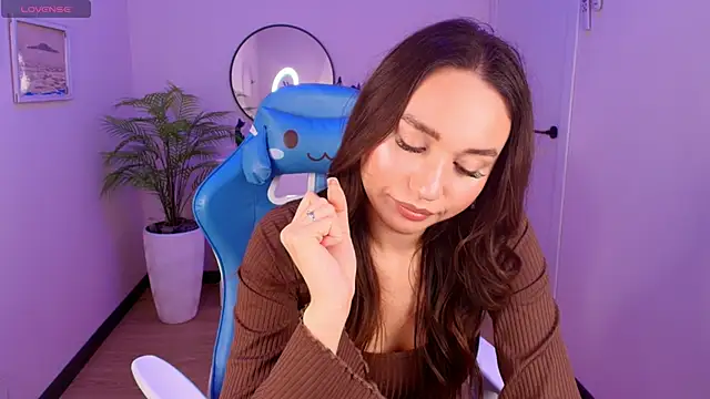 margeriTirell online show from 09/27/25, 08:19