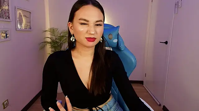 margeriTirell online show from 12/03/25, 08:45