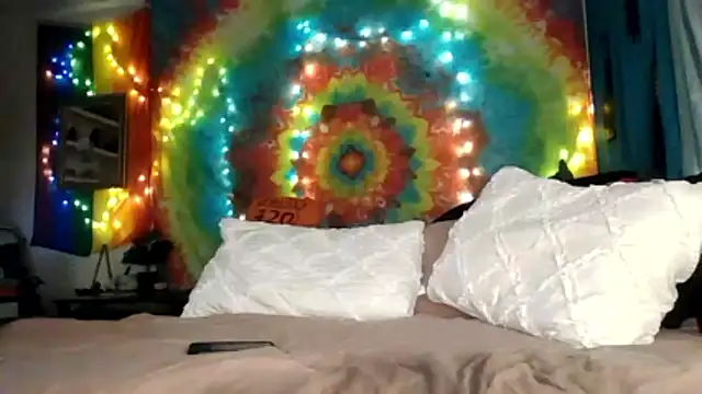 ivylee31 online show from 12/02/25, 10:38