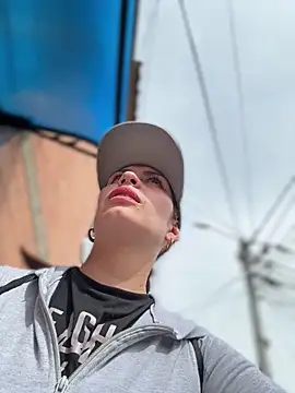 Alysson-- online show from 04/08/26, 01:55