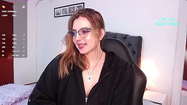 Snapshot of Thea_Aphros_ chatting on 02/11/25, 11:54 Thea Aphros  online show from 02/11/25, 11:54